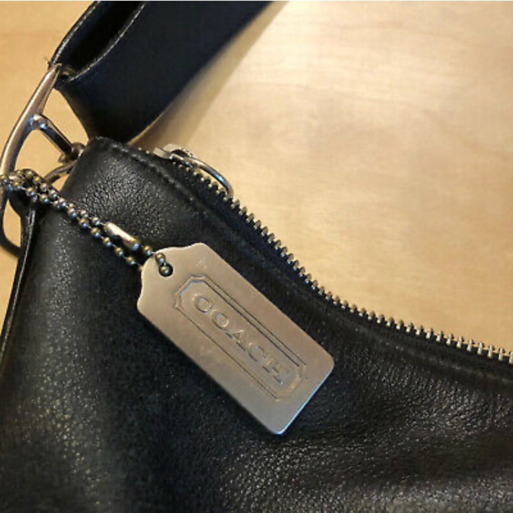 SOLD - vintage black leather coach purse f3s-9326